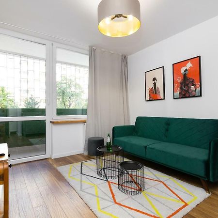 Independence Museum Charming Apartment ワルシャワ エクステリア 写真