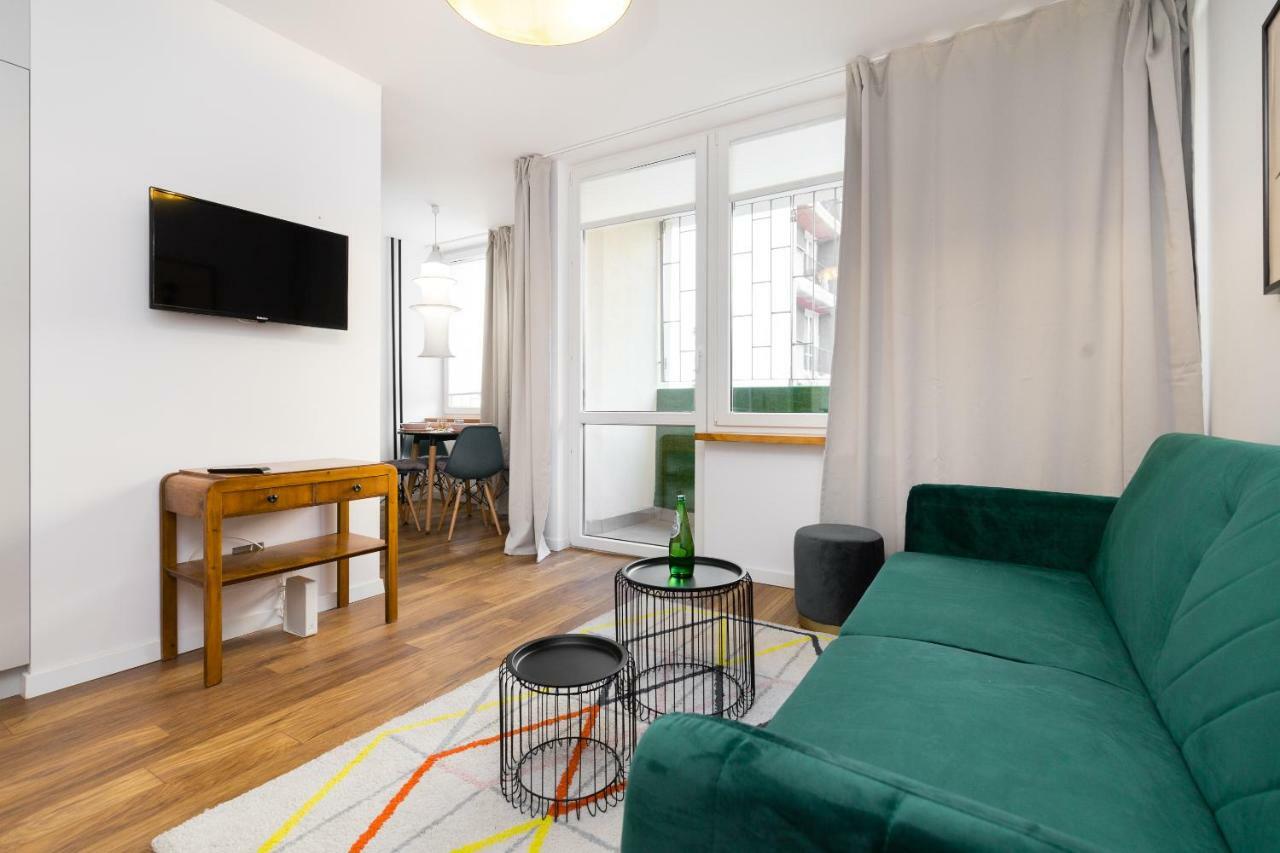 Independence Museum Charming Apartment ワルシャワ エクステリア 写真