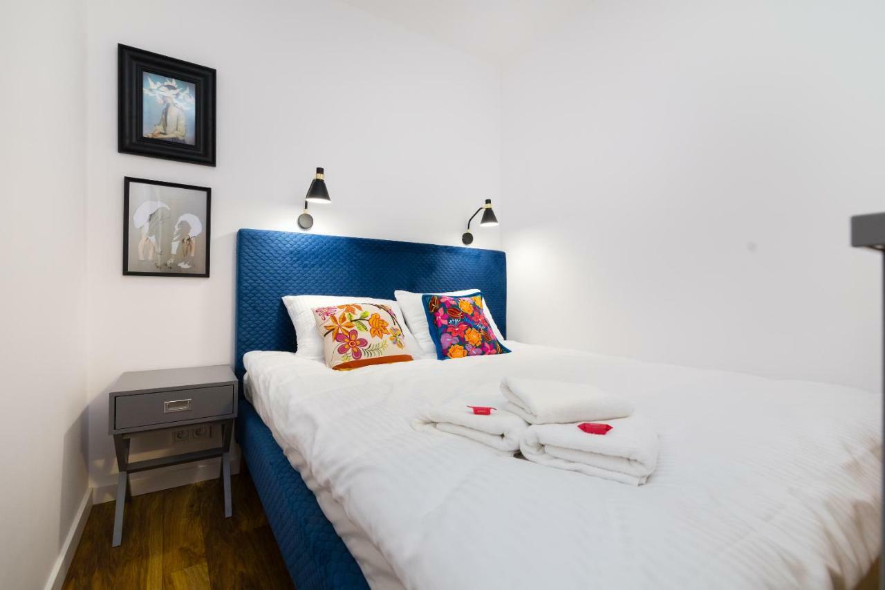 Independence Museum Charming Apartment ワルシャワ エクステリア 写真
