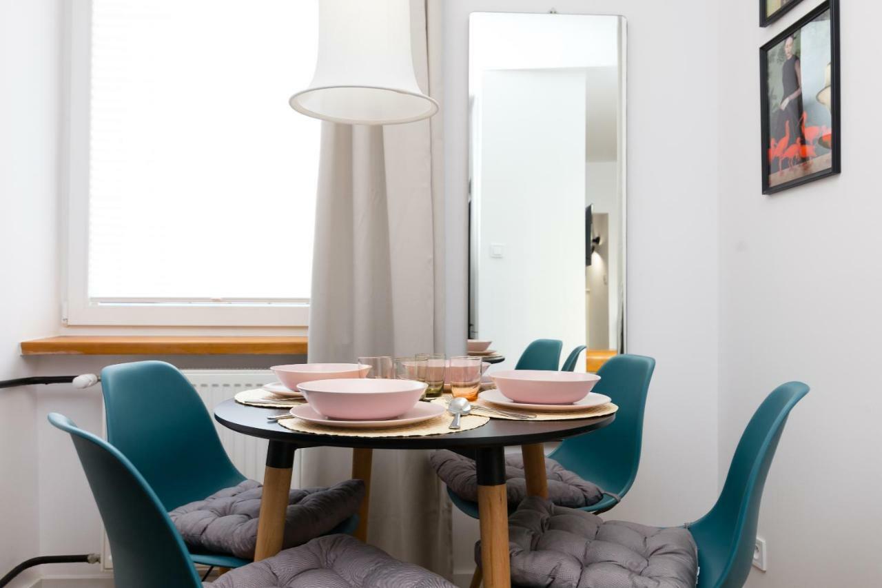 Independence Museum Charming Apartment ワルシャワ エクステリア 写真